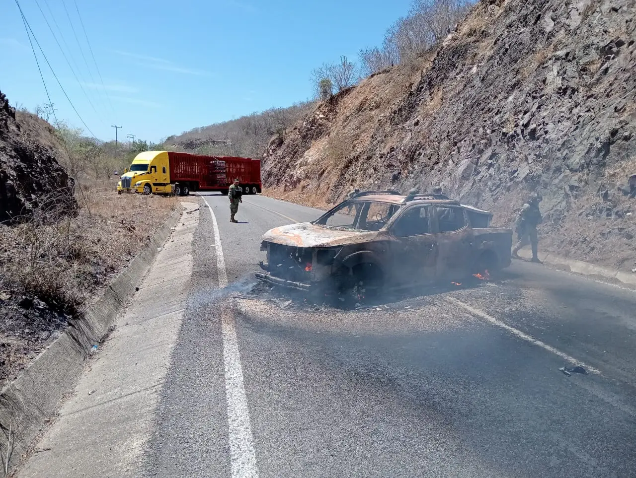  Balacera y narcobloqueos en Jalisco: reportan presunta detención de líder criminal 