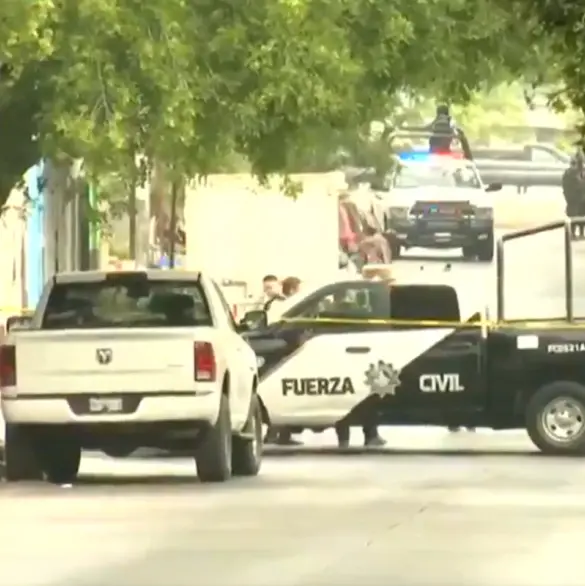 Terror en Monterrey: hombre armado roba patrulla tras asesinar a 3 civiles y herir a oficial de tránsito