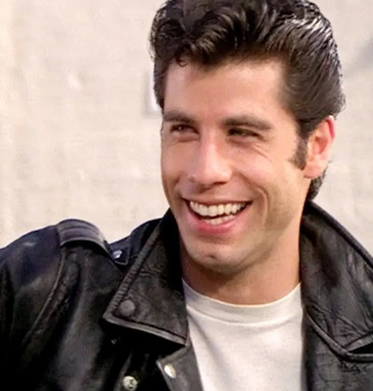 John Travolta interpret&oacute; a Danny Zuko