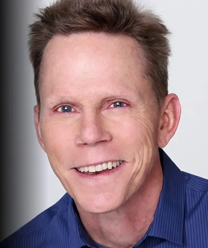 Ahora tiene 68 a&ntilde;os y est&aacute; casado con Annette Foster desde 1977. Se volvi&oacute; escritor y productor de cine, ha realizado proyectos como 'Crime Time' y 'Once Upon a Forest'.