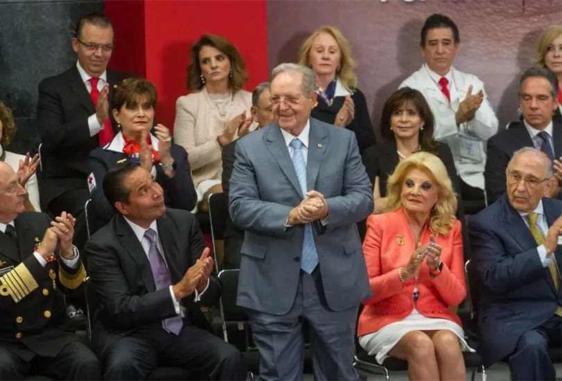 Muere Olegario V&aacute;zquez Ra&ntilde;a a los 89 a&ntilde;os.