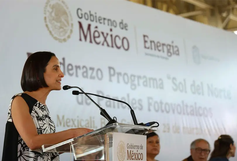 La secretaria de Energ&iacute;a, Luz Elena Gonz&aacute;lez Escobar, presenta el programa "Sol del Norte" en Mexicali.