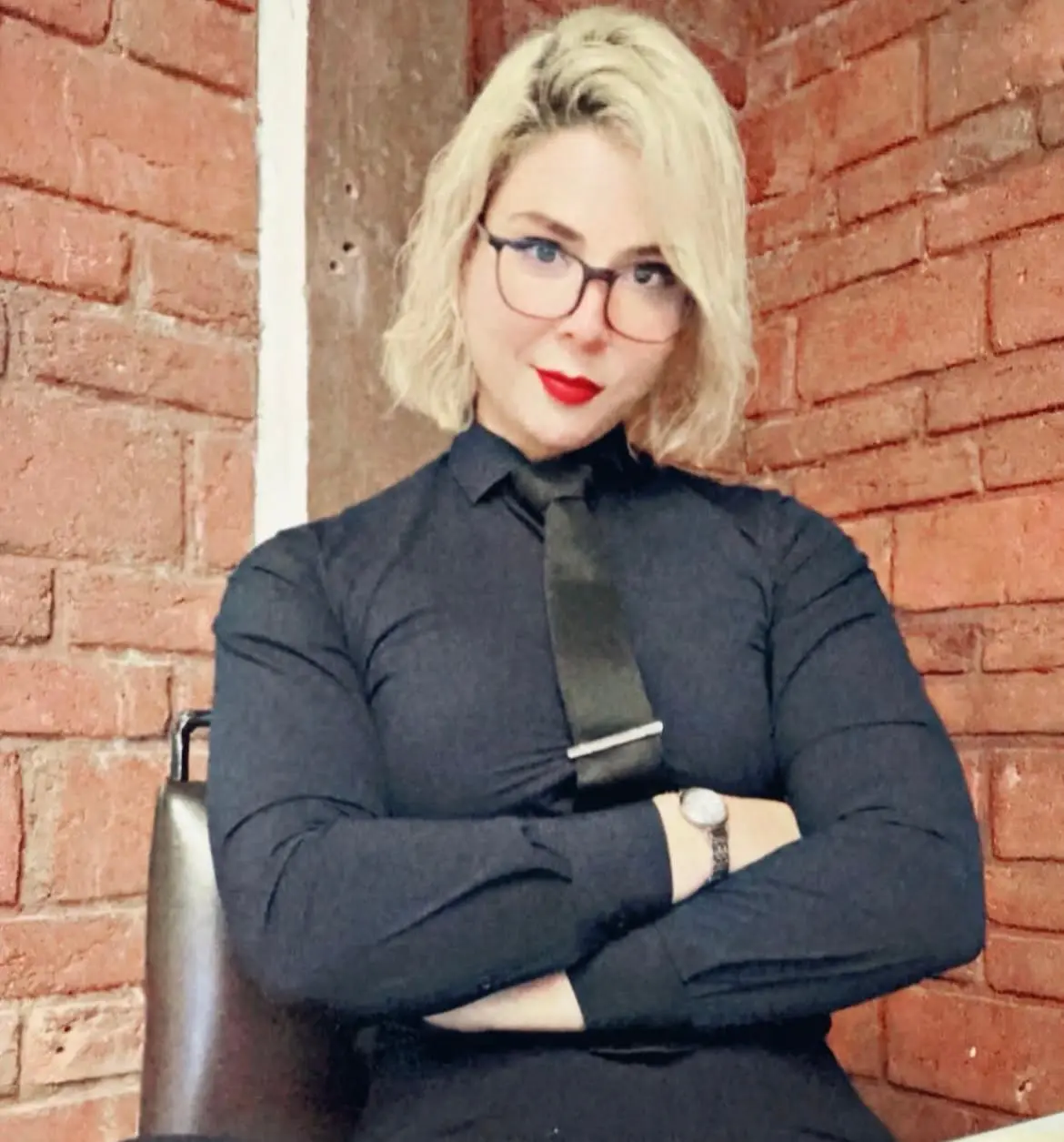 Ha tomado cursos en materia de juicios orales y justicia restaurativa.