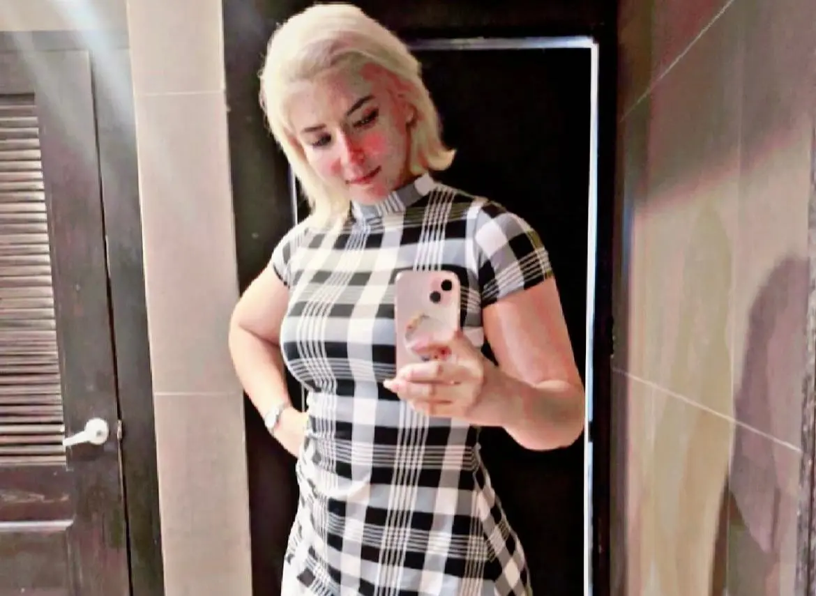 Forma parte del bufete RGV Abogados & Asociados en Chihuahua.