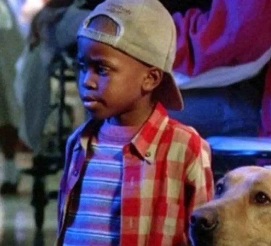 Ross Bagley interpretó a Dylan Dubrowel, el hijo de Jasmine