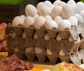 Influenza Aviar A(H5N1): ¿Te puedes contagiar por comer huevo o pollo?