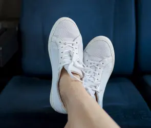 Caminar sin parar: cómo identificar zapatillas cómodas para el uso diario