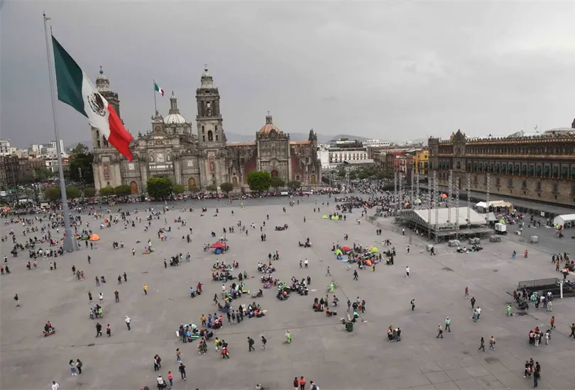 La CNTE anunci&oacute; que habr&aacute; un nuevo plant&oacute;n permanente en la plancha del Z&oacute;calo.