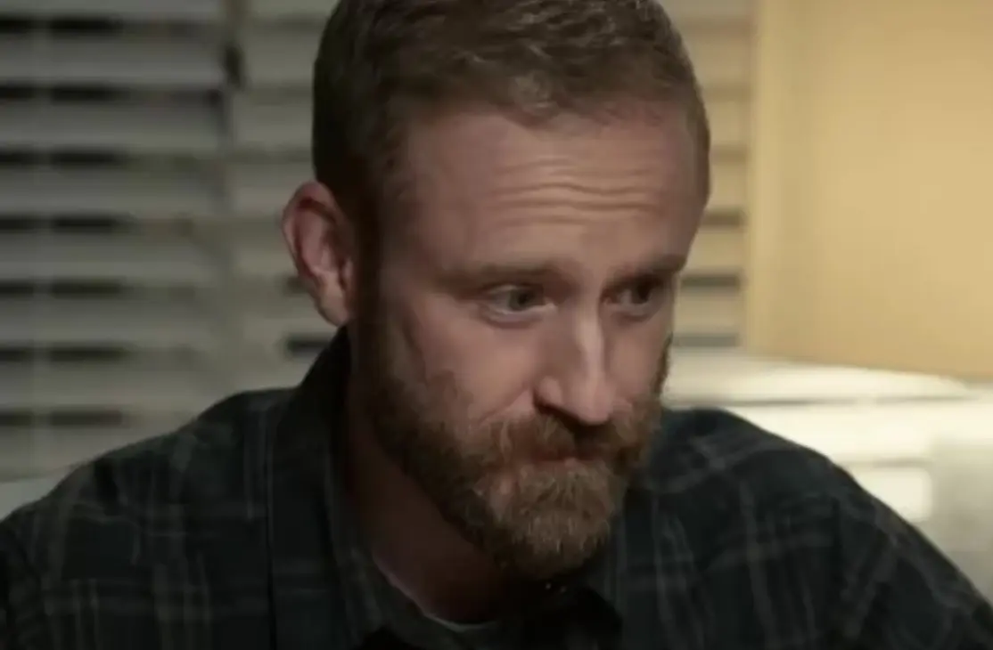 Ahora tiene 44 años y está casado con la actriz Laura Prepon. Ha trabajado en películas como 'Garra' y 'El contratista'.