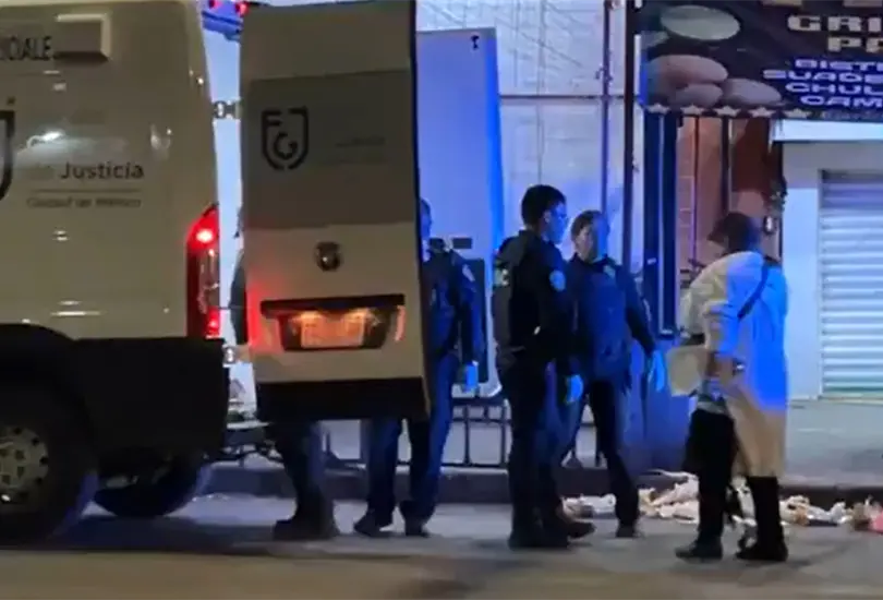 Muere abuelita frente al Metro Tepito