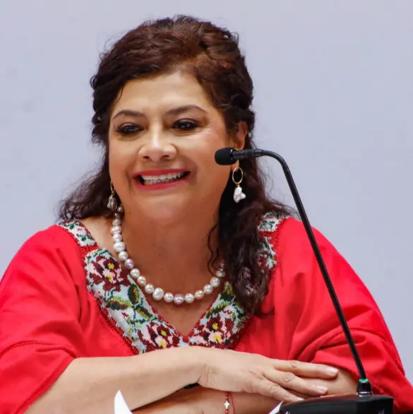 Clara Brugada se despide del papa Francisco: “Un faro de esperanza para el mundo”