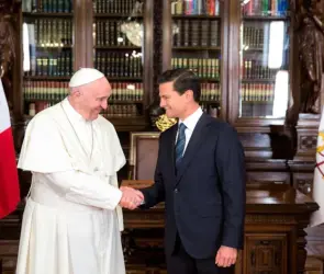 Peña Nieto lamenta la muerte del Papa Francisco y recuerda su visita a México en 2016