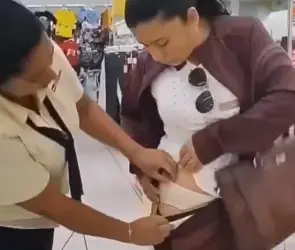 Cachan a mujer robando calzones en Coppel; le quitaron 5