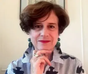 Denise Dresser acusa a Sheinbaum de autoritarismo y la compara con Trump