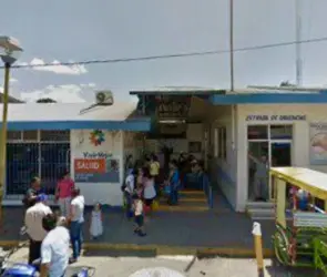 A falta de insumos, atienden a bebé con botella de plástico para oxigenar