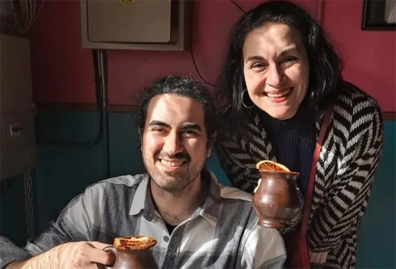 Lorene Prieto y su hijo Santiago