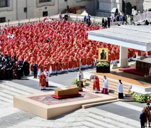 Más de 400 mil fieles despiden al Papa Francisco en su funeral