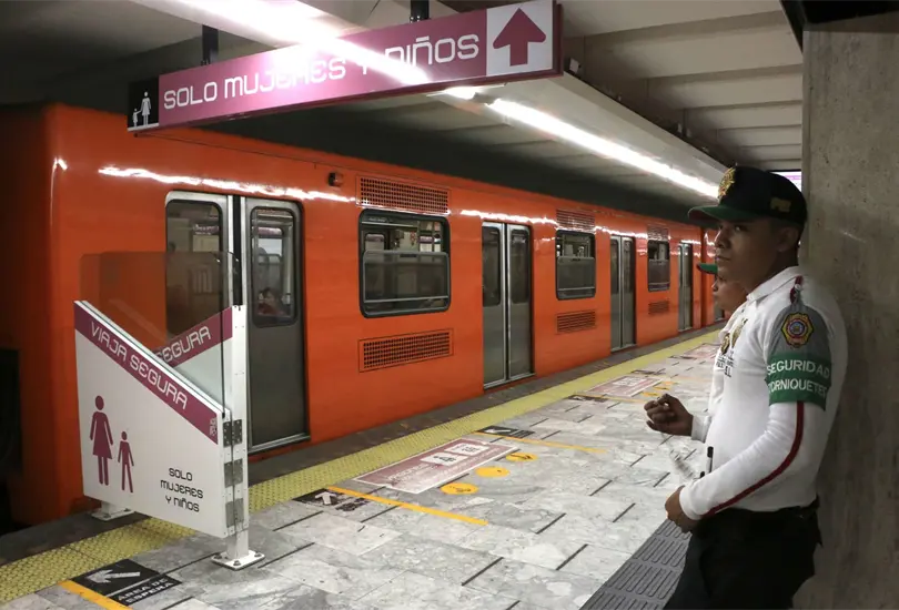 Nuevo pinchazo en Metro CDMX: joven es agredido en Pino Su&aacute;rez