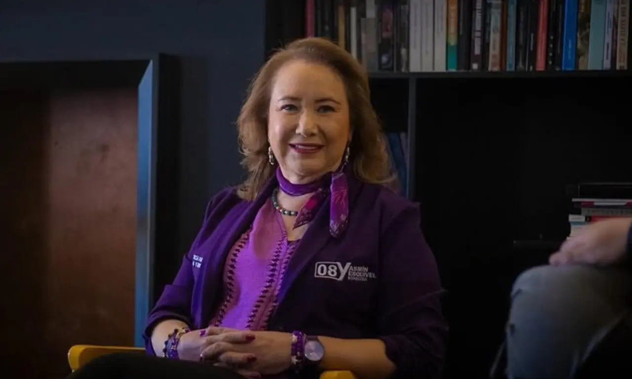  ¿Quién es Yasmín Esquivel? 