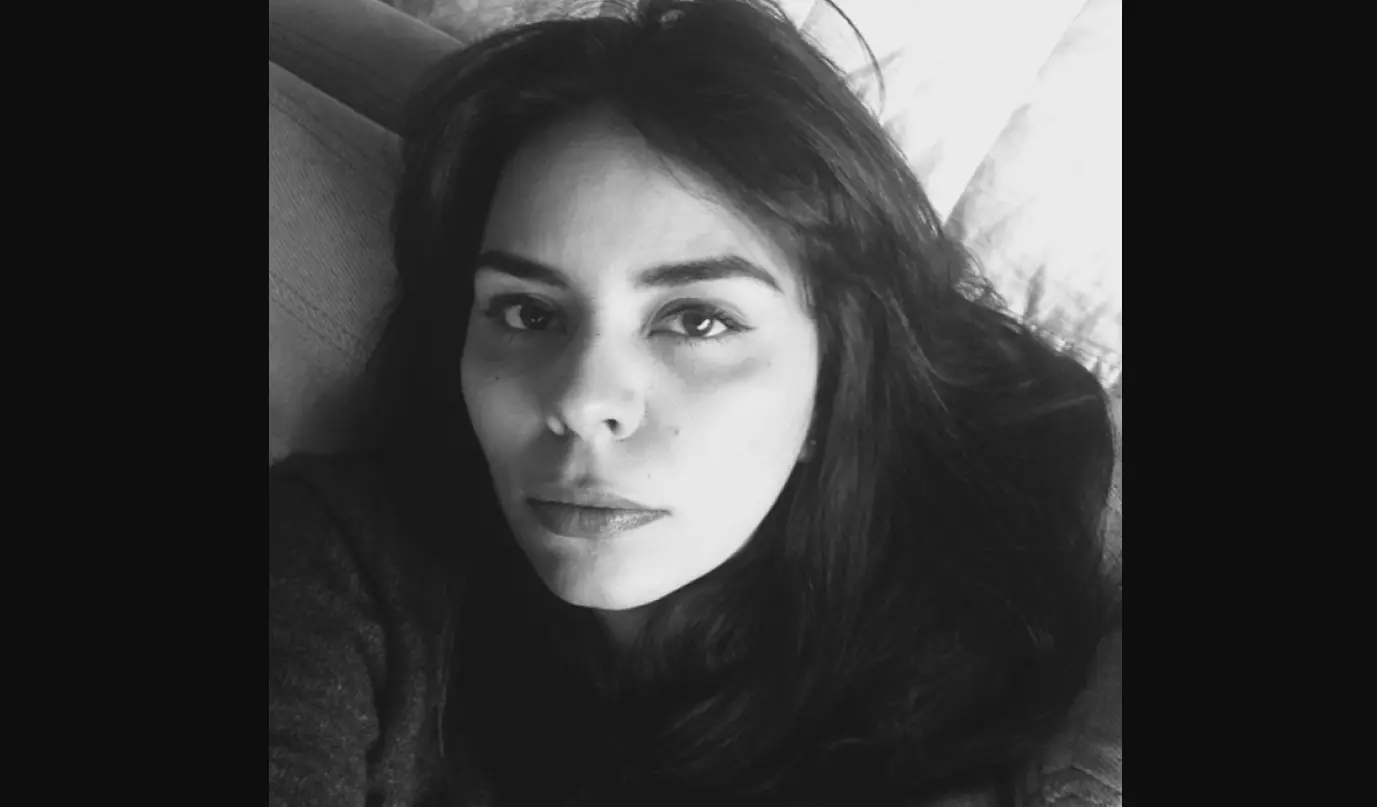 Posteriormente, se form&oacute; profesionalmente en actuaci&oacute;n en el CEA (Centro de Educaci&oacute;n Art&iacute;stica de Televisa) y en la Casa Azul de Argos.