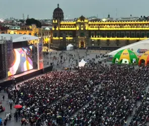 Un gato, una pantalla gigante y 15 mil personas: así vivió CDMX la magia de Flow