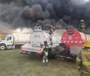 Así se vivió el incendio industrial que paralizó Tlaquepaque y dejó 15 heridos
