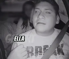 "Para qué se queda dormida": Joven abandona a su amiga inconsciente en taxi de aplicación