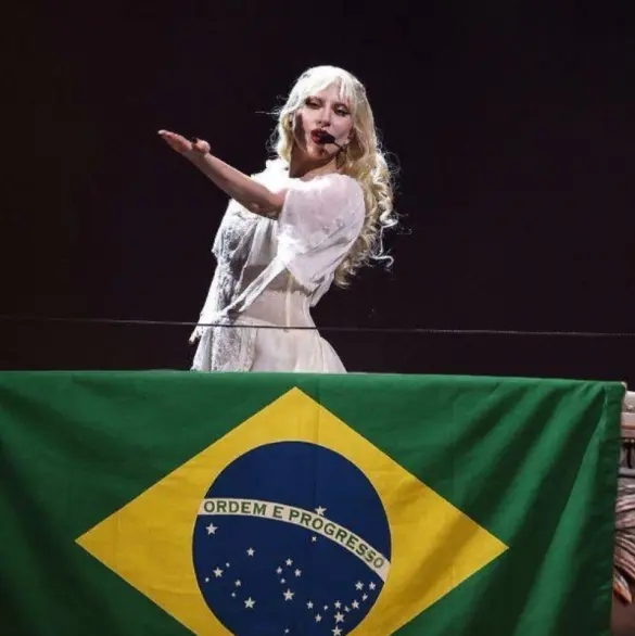 Policía de Brasil impide ataque con bomba en show masivo de Lady Gaga en Río de Janeiro