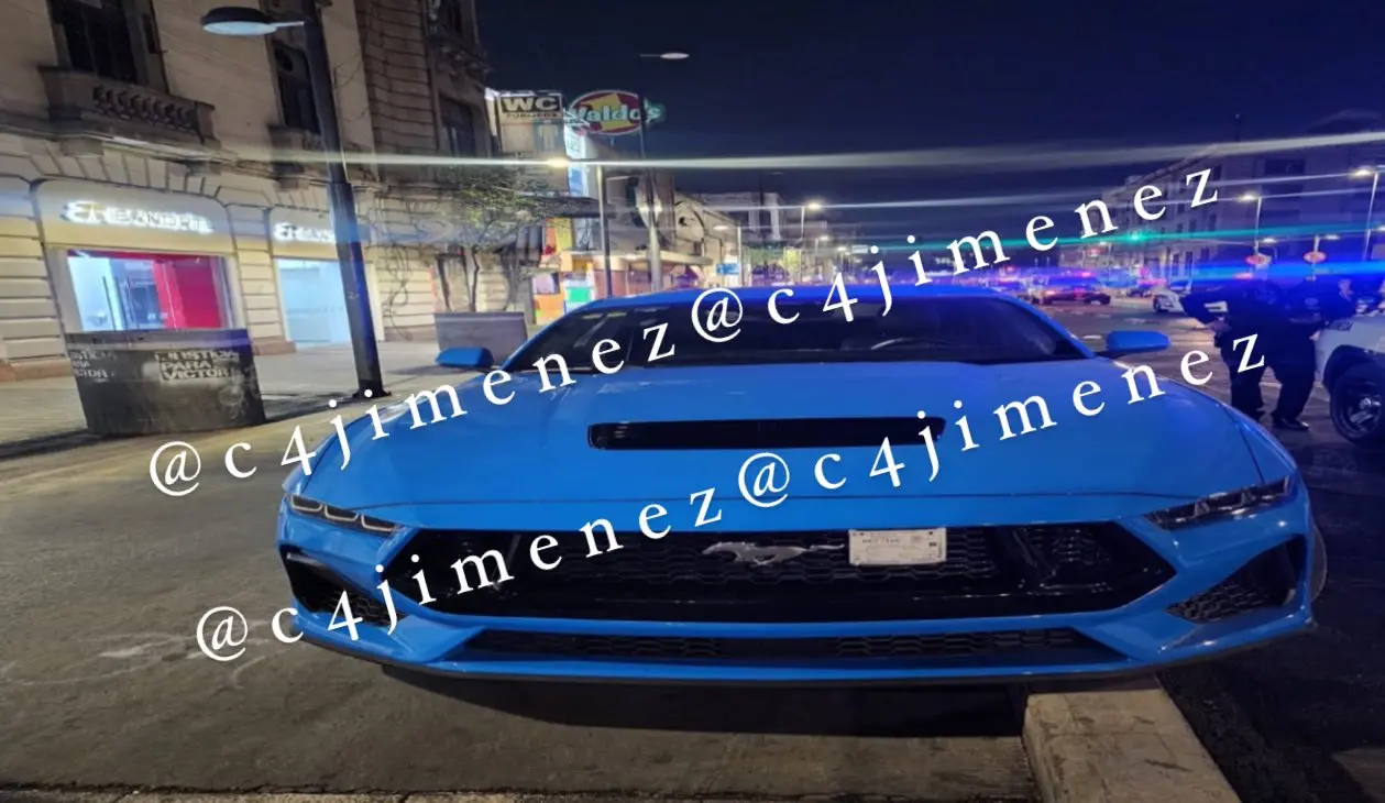  Identifican a mujer que chocó Mustang ebria en carril del Metrobús
 