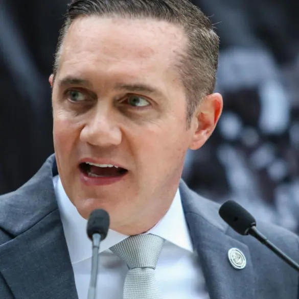 Adrián Rubalcava asume la dirección del Metro CDMX tras la renuncia de Guillermo Calderón