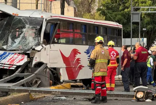 Camión embiste a familia en la GAM: muere madre y su hijo pierde una pierna Camión embiste a familia en la GAM: muere madre y su hijo pierde una pierna