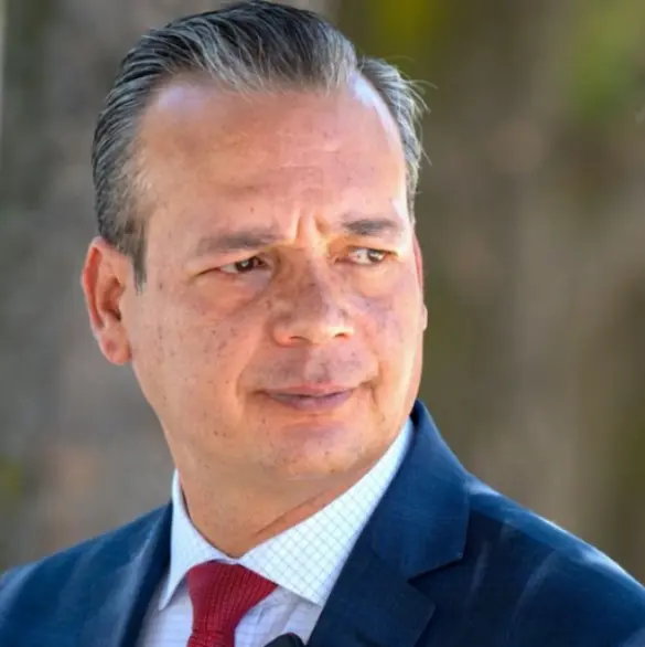 César Gutiérrez Priego, hijo del "Zar Antidrogas", busca ser ministro de la Suprema Corte