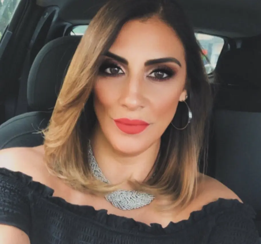 Azalia es madre de una hija llamada Yatana, a quien considera su principal motor para seguir adelante a pesar de las adversidades.