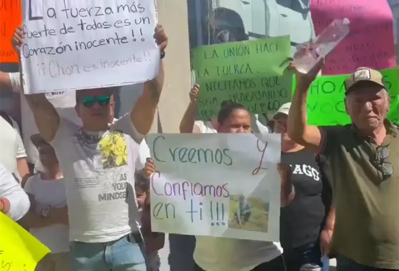 Afirmaron ir por voluntad propia en apoyo a Chon.