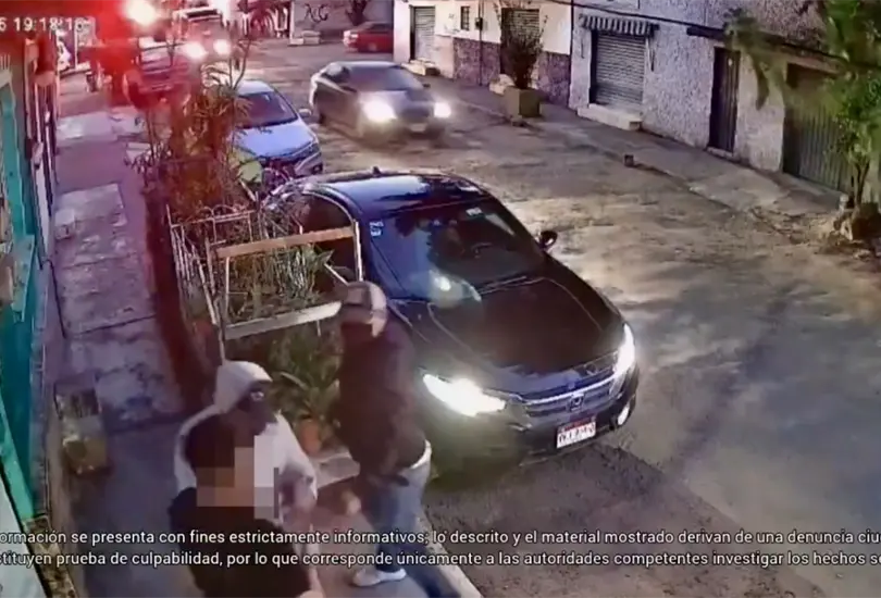Vecinos de Naucalpan denuncian aumento de robos de autos