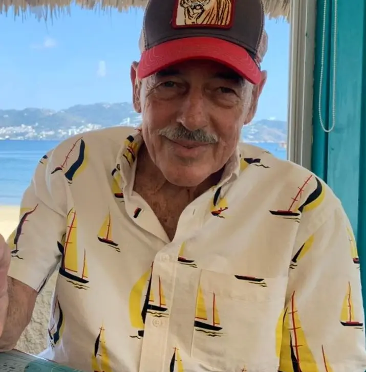 El actor falleció el 4 de abril de 2023 a los 81 años por un shock hipovolémico. En sus últimos años, su salud se deterioró a causa de una cirrosis hepática.