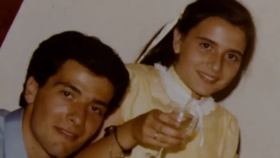 Emanuela junto a su hermano Pietro, quien desde hace años encabeza la búsqueda de la niña desaparecida. Especial