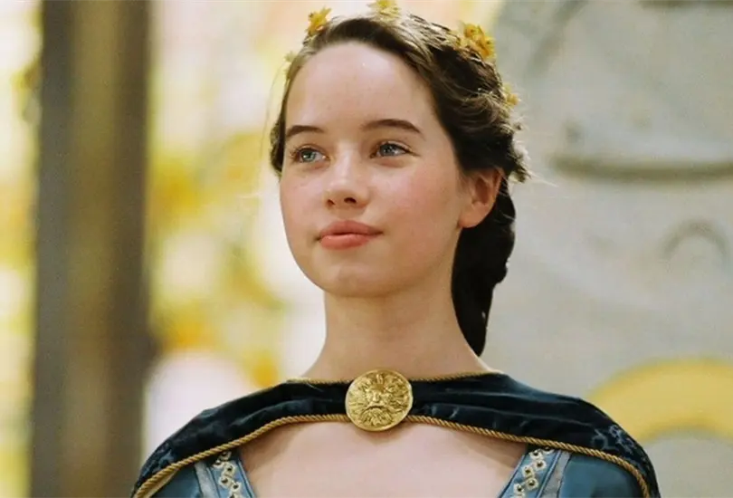 Anna Popplewell de Las cr&oacute;nicas de Narnia
