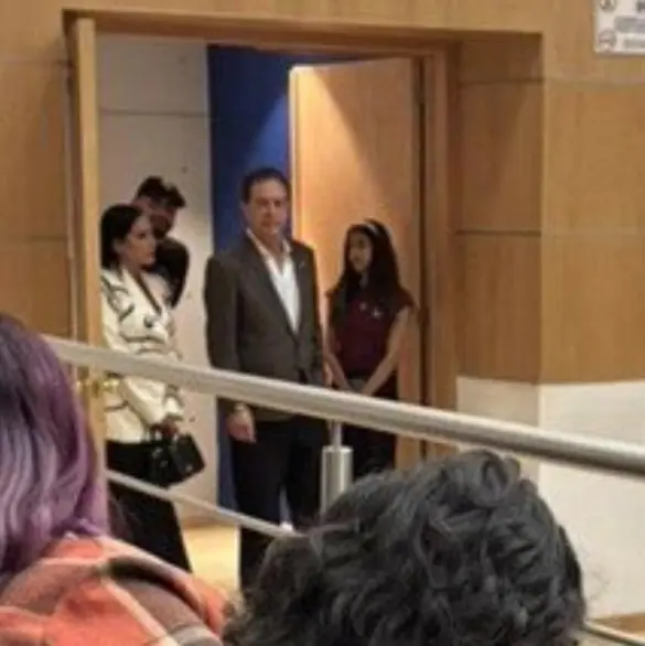 Sandra Cuevas reaparece en la UNAM y desata críticas: "¿Qué se le puede aprender?"