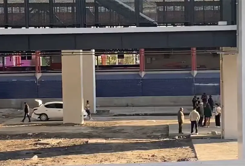 Pareja ebria provoca doble choce en metro Santa Martha