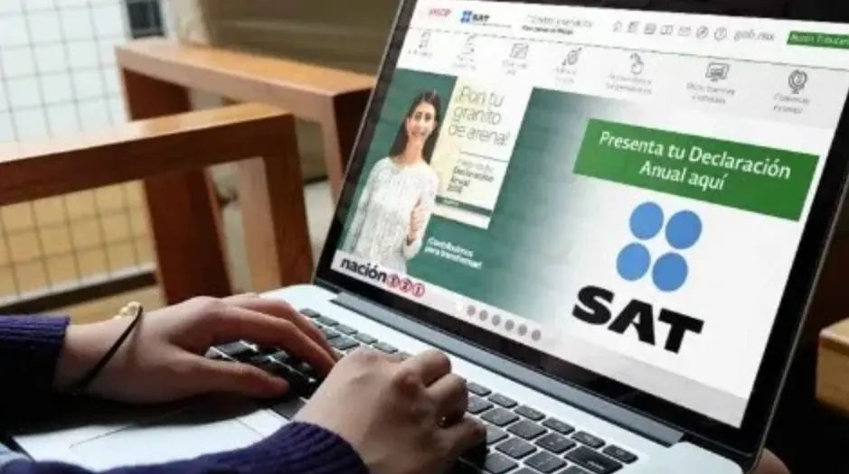 La base también incluye acceso a portales de gobierno como el SAT. Especial.