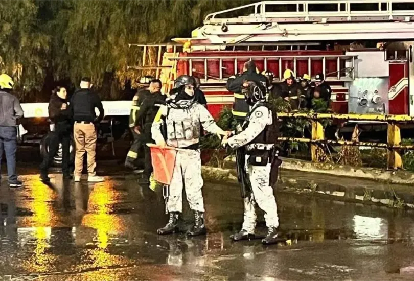 J&oacute;venes mueren al caer a canal de aguas negras en Cuautitl&aacute;n Izcalli