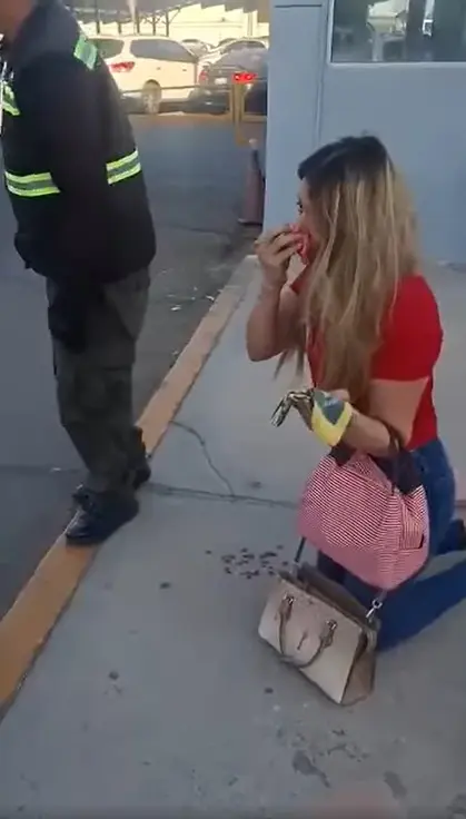 Mujer golpea a la amante de su esposo Especial