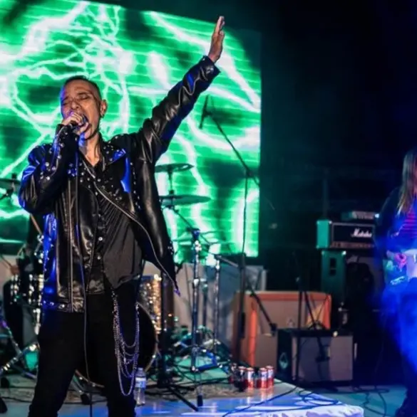 Famoso rockero se encuentra grave tras recaída de cáncer; piden ayuda para su tratamiento