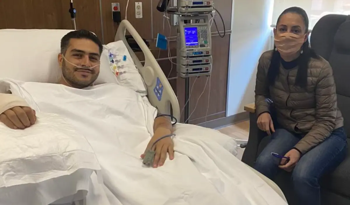 A pesar de haber recibido tres impactos de bala, Omar García Harfuch sobrevivió al ataque. X.