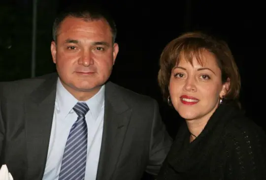 Genaro García Luna y su esposa desviaron y lavaron dinero público. Genaro García Luna y su esposa desviaron y lavaron dinero público.