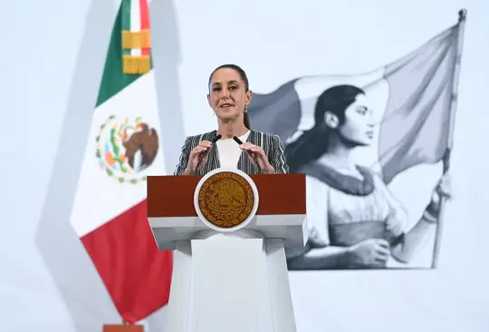 Sheinbaum afirma que hay comunicación con la CNTE pese al bloqueo en Palacio Nacional Sheinbaum afirma que hay comunicación con la CNTE pese al bloqueo en Palacio Nacional