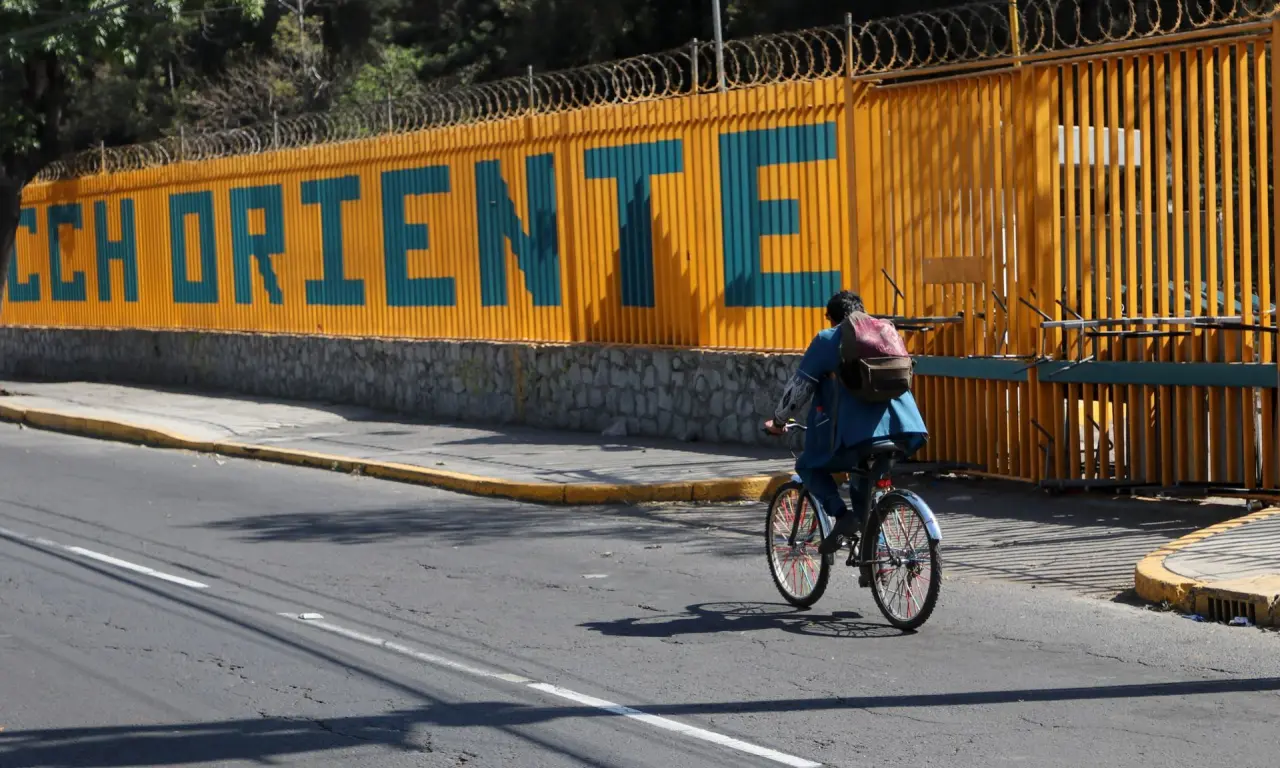  Después de protestas y bloqueos para exigir su localización, Israel Sandoval fue encontrado con vida. 