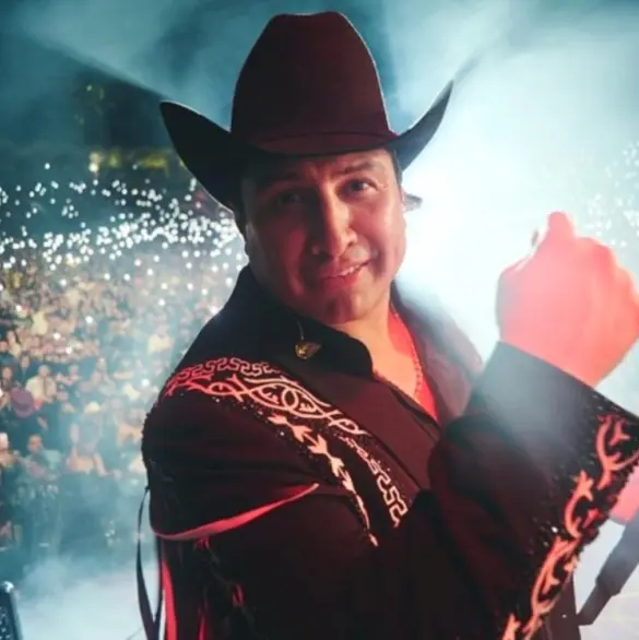 Estados Unidos revoca visa de Julión Álvarez y cancela concierto en Texas