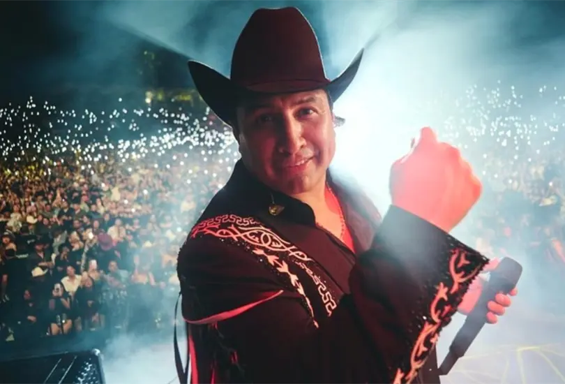 Julión pidió disculpas a toda la gente en nombre de su equipo de trabajo. Julión pidió disculpas a toda la gente en nombre de su equipo de trabajo.